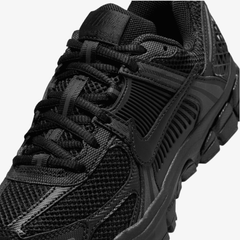 NIKE ZOOM VOMERO 5