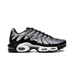NIKE AIR MAX PLUS