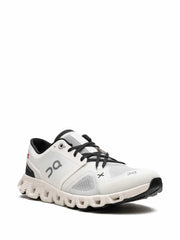 ON RUNNING CLOUD X3